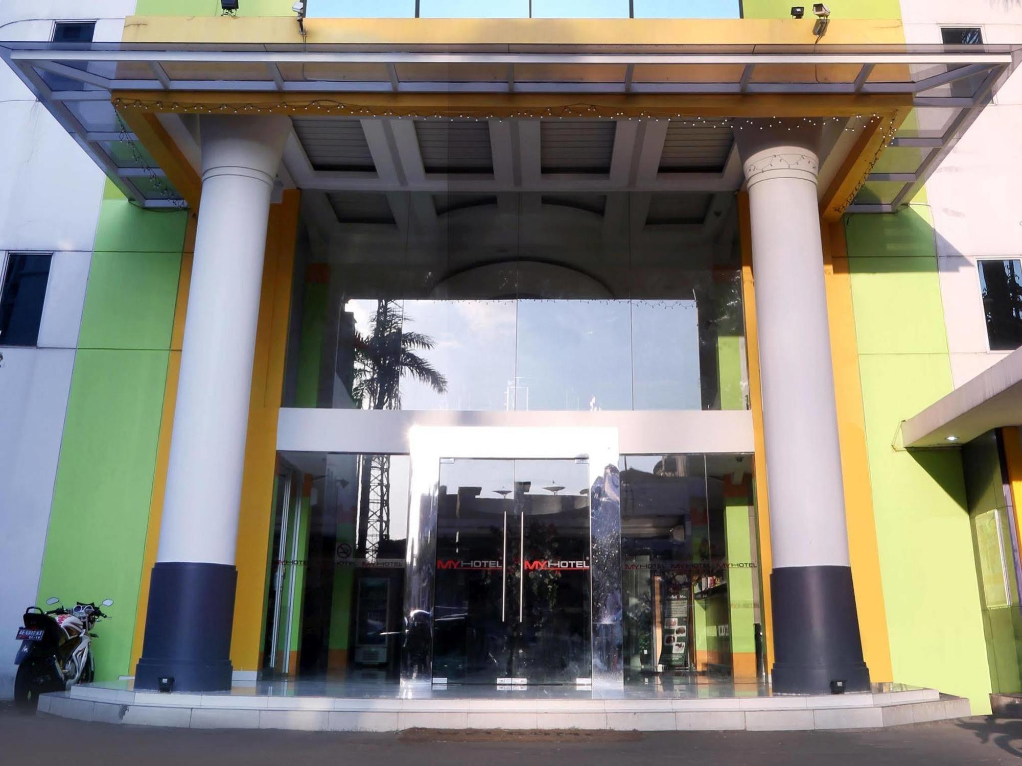 My Hotel Jakarta Exterior photo